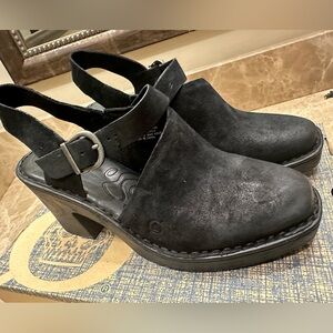 BORN NIB DEVYLN Black Size US 9 Euro 40.5 Black Distressed Leather Shoes